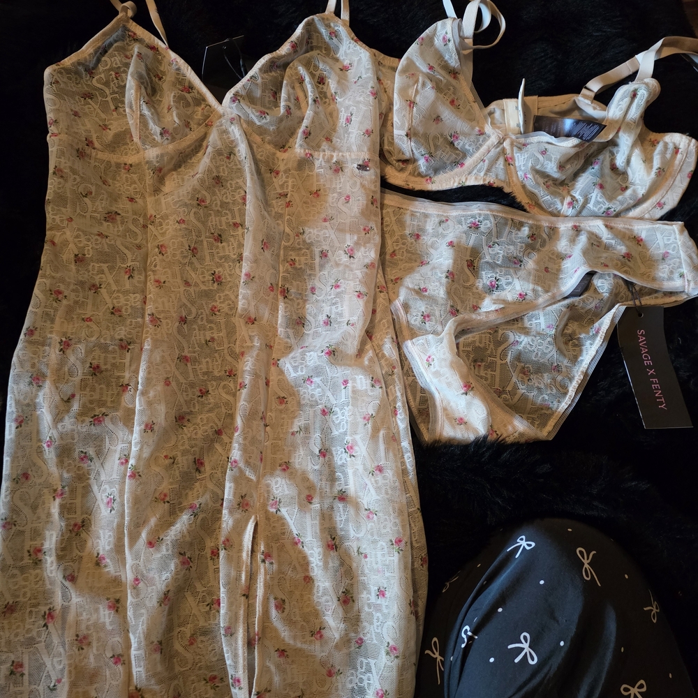 Savage X Fenty Cream and Pink Lingerie Set